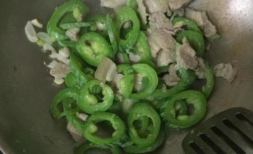 蛇瓜能煲汤吃吗怎么做视频,家常美味，营养滋补