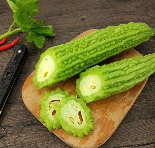 瓜坚强怎么吃视频,解锁夏日美味新吃法