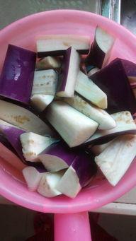 一只鱼吃茄瓜视频,揭秘鱼儿钟爱的茄瓜美味时光