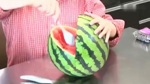 吃瓜博主切片视频,揭秘吃瓜博主切片视频背后的热门话题